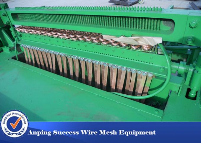 Υψηλή ενωμένη στενά σταθερότητα μηχανή πλέγματος καλωδίων για την αυτόματη αποκατάσταση φρακτών