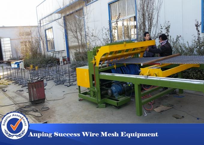 Επαγγελματική μηχανή συγκόλλησης πλέγματος φρακτών για την αλιεία με δίχτυα καλωδίων στεγών πατωμάτων 380v 